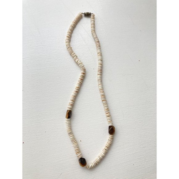 Vintage Hawaiian Natural White Puka Shell Choker Necklace w Facetted Tigers Eye - Picture 1 of 4